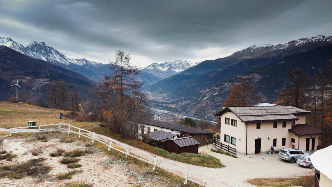 Green Mountain Lodge Oulx 外观 照片