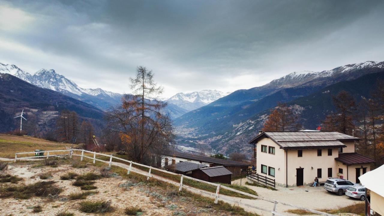 Green Mountain Lodge Oulx 外观 照片