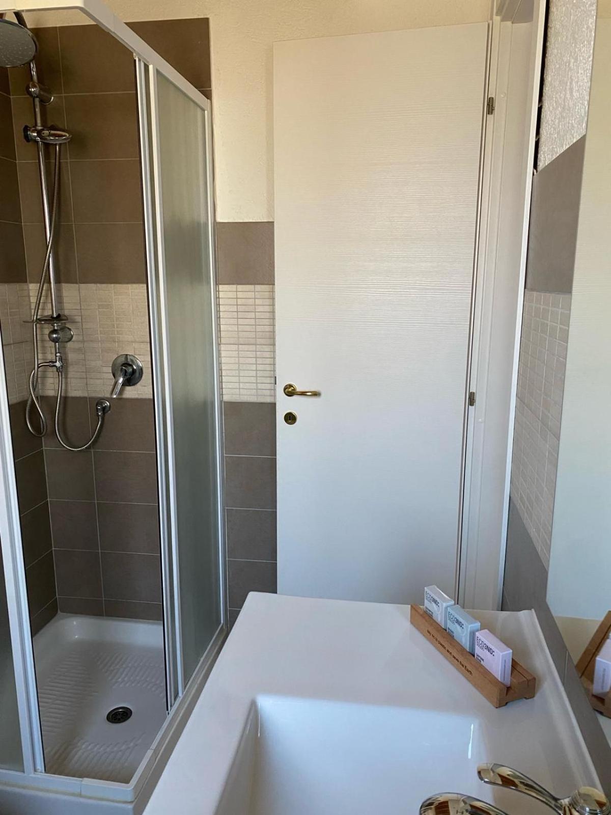 Green Mountain Lodge Oulx 外观 照片