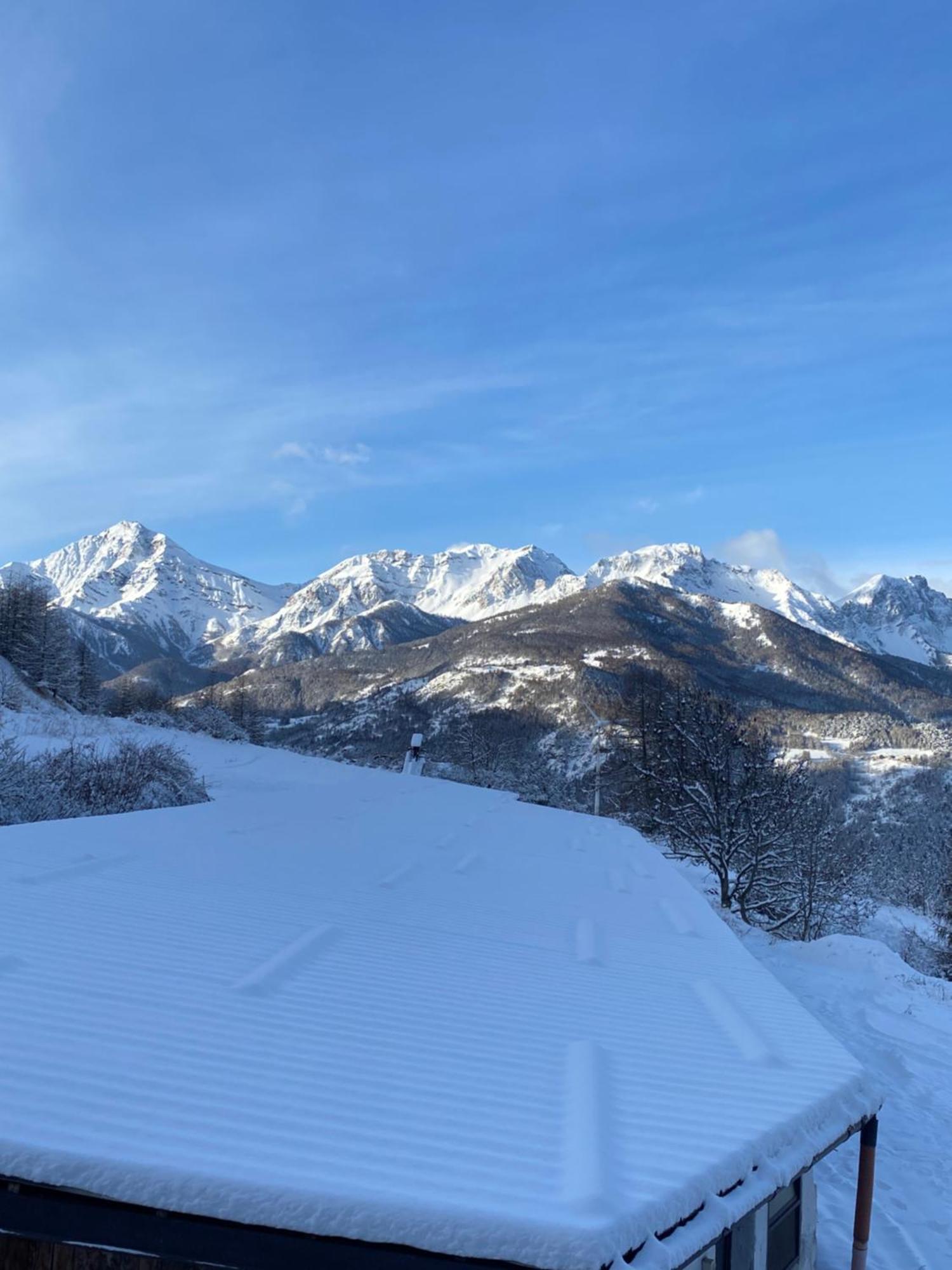 Green Mountain Lodge Oulx 外观 照片